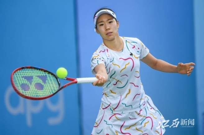 把注意力集 把注意力集