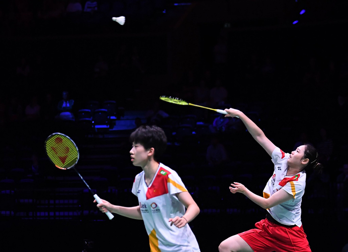 各界人士建 各界人士建